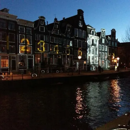 The Buttons Guest house Amsterdam